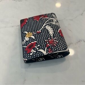 NWT Tory Burch Blake Black and White Floral mini Wallet